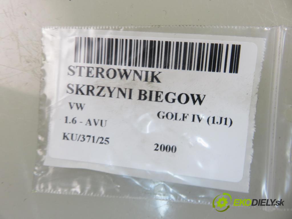 VW GOLF IV (1J1) HB 2000 75,00 1.6 - AVU 1595,00 Riadiaca jednotka prevodovky 01M927733JH ; 5WK33444K02