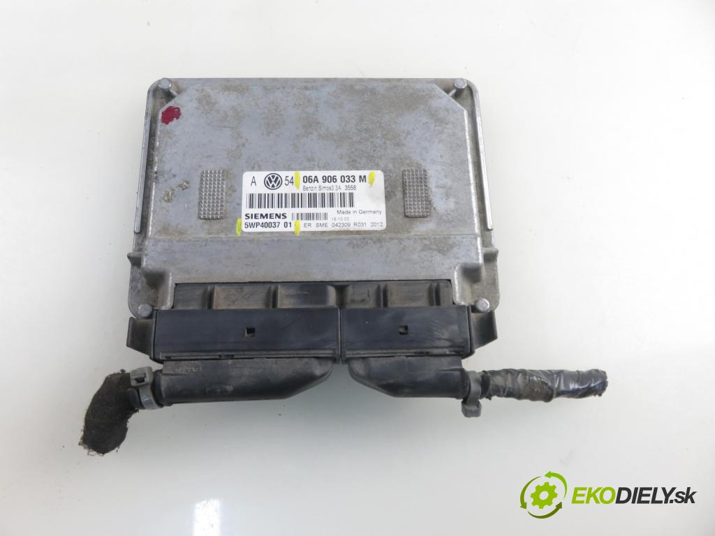 VW GOLF IV (1J1) HB 2000 75,00 1.6 - AVU 1595,00 Riadiaca jednotka Motor 06A906033M ; 5WP4003701