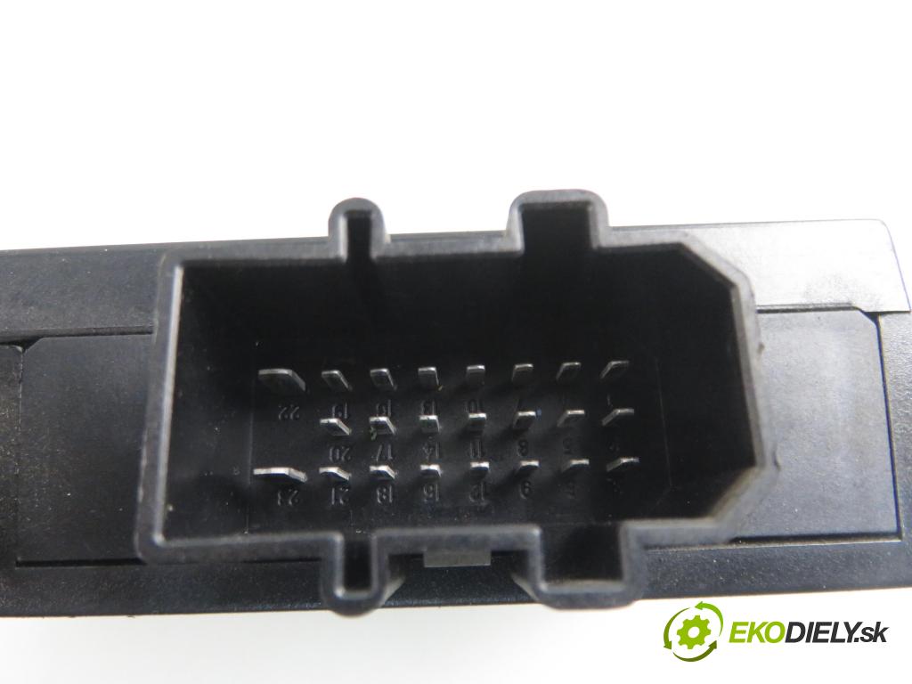 VW GOLF IV (1J1) HB 2000 75,00 1.6 - AVU 1595,00 MODUL komfortu 1J0959799AH ; 5DK00795451