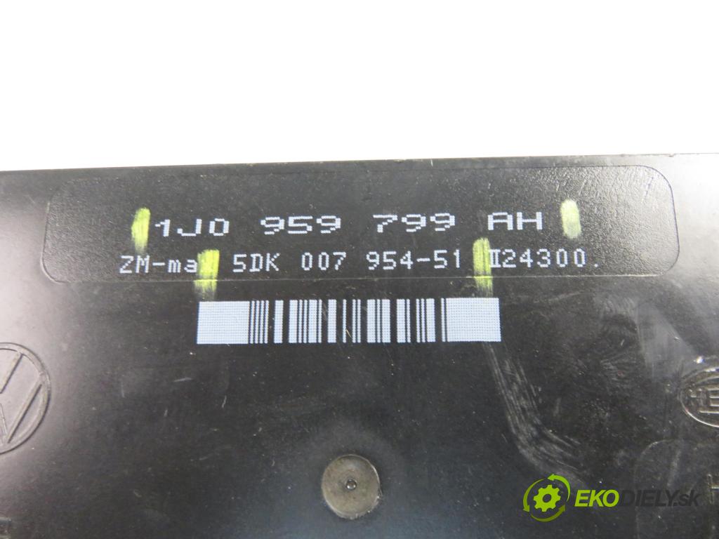 VW GOLF IV (1J1) HB 2000 75,00 1.6 - AVU 1595,00 MODUL komfortu 1J0959799AH ; 5DK00795451