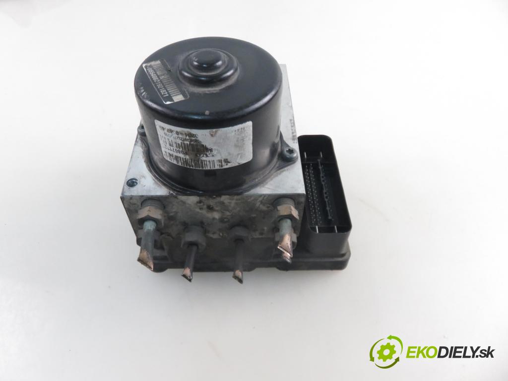 VOLVO S80 I (TS, XY) SEDAN 2002 132,00 2.0 T - B 5204 T5 1984,00 pumpa ABS 5WK84002 ; 00212230P527 (Pumpa ABS)