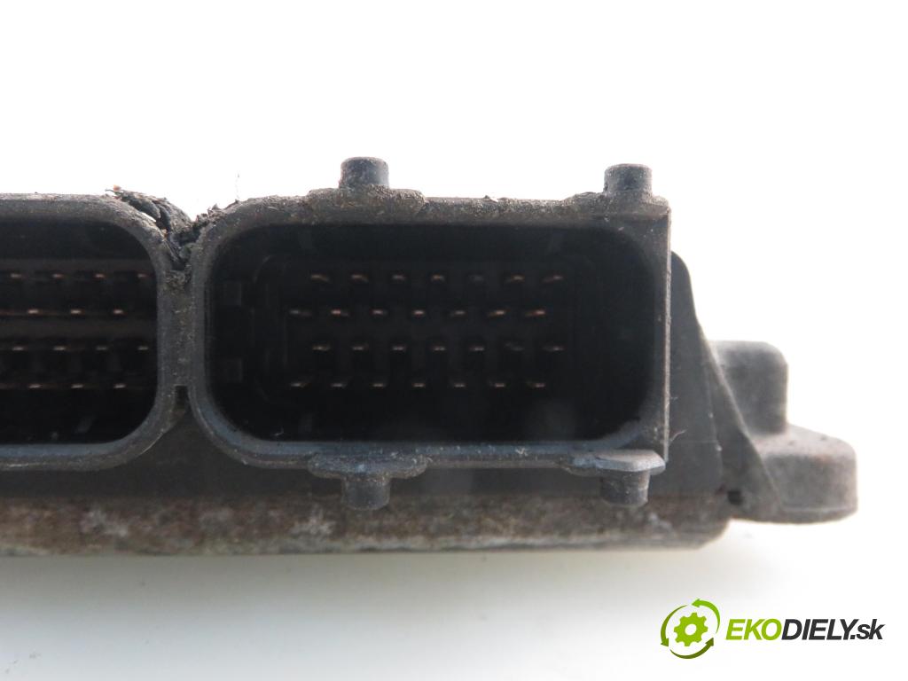 SEAT IBIZA II (6K1) HB 2000 66,00 1.9 TDI - AGR 1896,00 Riadiaca jednotka Motor 038906018EE ; 0281001916