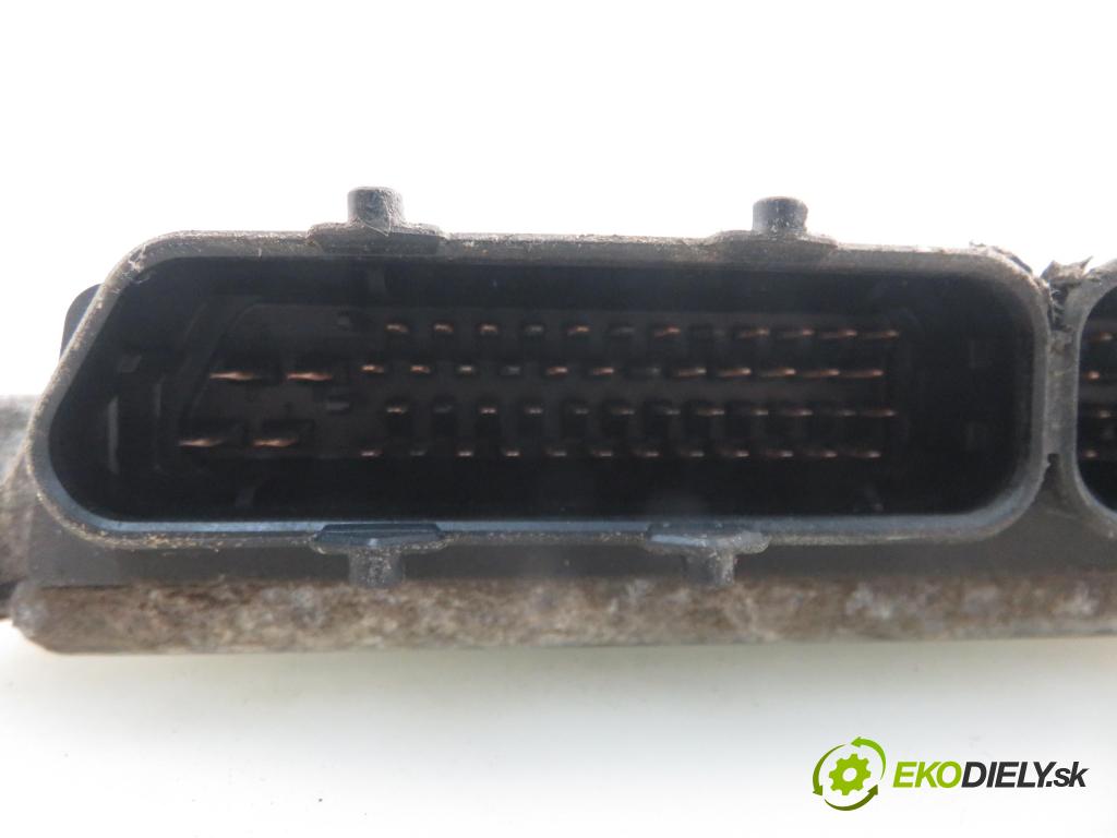 SEAT IBIZA II (6K1) HB 2000 66,00 1.9 TDI - AGR 1896,00 Riadiaca jednotka Motor 038906018EE ; 0281001916