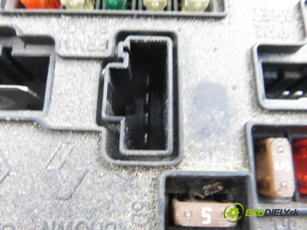 RENAULT SCENIC II (JM0/1_) MINIVAN 2005 83,00 1.6 (JM0C, JM0J, JM1B) - K4M 782 1598,00 MODUL BSI 8200306032C