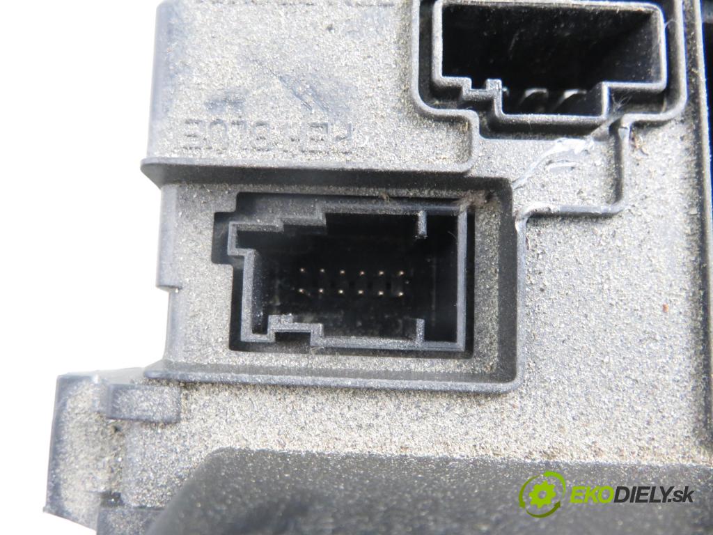 RENAULT SCENIC II (JM0/1_) MINIVAN 2005 83,00 1.6 (JM0C, JM0J, JM1B) - K4M 782 1598,00 MODUL BSI 8200306032C