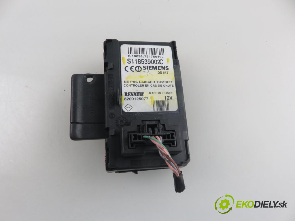 RENAULT SCENIC II (JM0/1_) MINIVAN 2005 83,00 1.6 (JM0C, JM0J, JM1B) - K4M 782 1598,00 čítač KARTY: S118539002C ; 8200125077