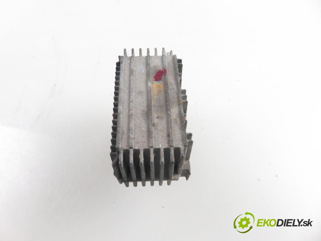 FIAT SEDICI (189_) CROSSOVER 2006 88,00 1.9 D Multijet 120 4x4 - D19AA 1910,00 RELÉ: JÚN: 51299018A ; 55354141