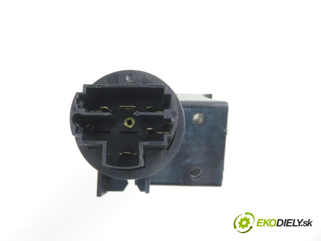 FIAT IDEA (350_) HB 2004 74,00 1.9 JTD - 188 B2.000 1910,00 spinačka 00467601520 ; 05521B365 (Spínacia skrinka)