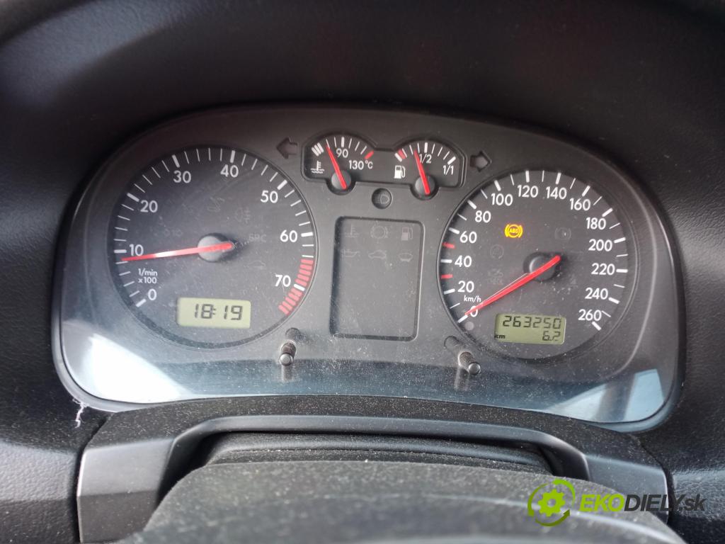 VW BORA (1J2) SEDAN 1999 85,00 2 - APK 1984,00 prístrojovka elektrický 1J0920801B ; 0263618005
