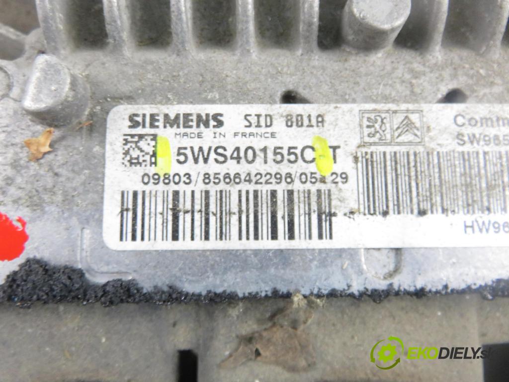 PEUGEOT PARTNER Skrzynia (5_, G_) FURGON 2005 66,00 2.0 HDi - RHY (DW10TD) 1997,00 řídící jednotka motora 5WS40155C