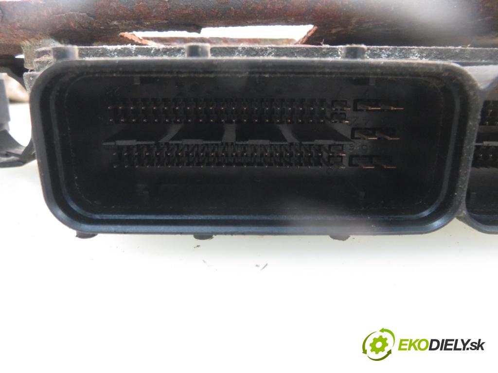 FIAT GRANDE PUNTO (199_) HB 2006 66,00 1.3 D Multijet 90 - 199 A3.000 1248,00 Riadiaca jednotka Motor 51784562