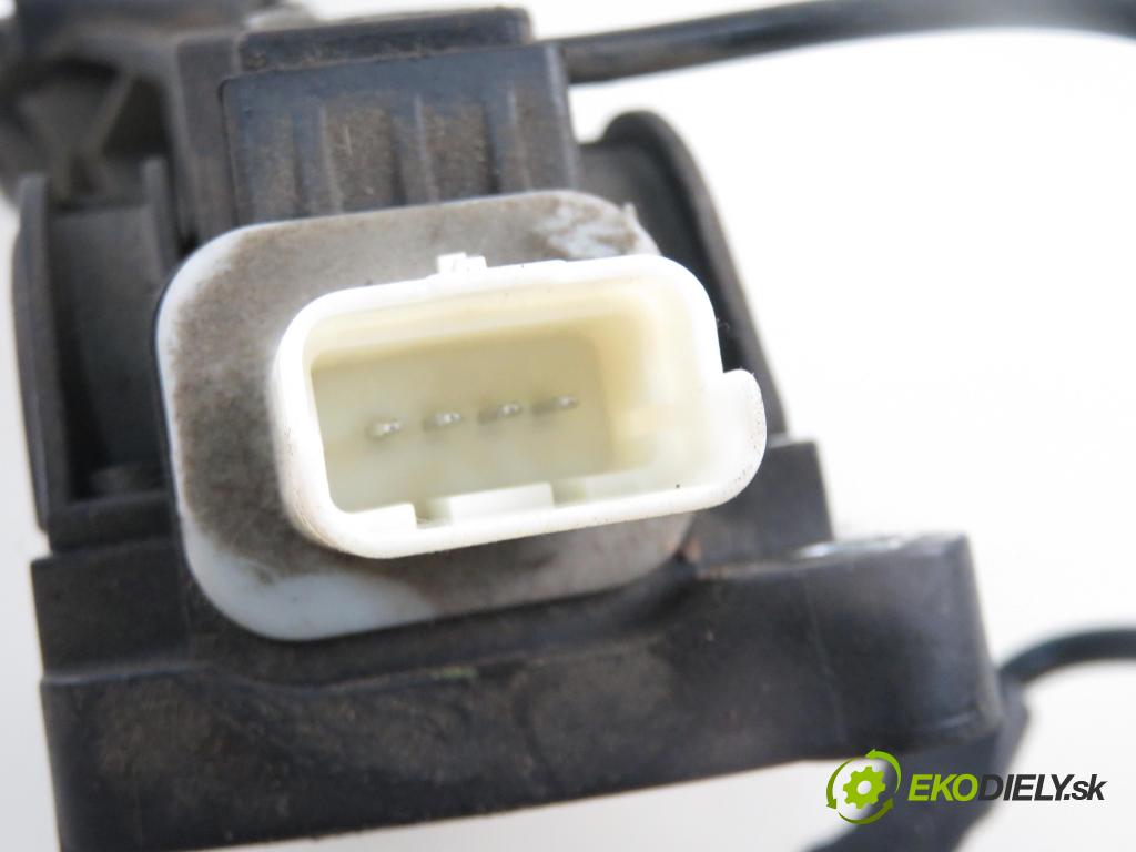 CITROEN C4 I (LC_) HB 2005 80,00 1.6 HDi - 9HY (DV6TED4) 1560,00 Potenciometer plynu 0280755001 ; 9650889180 (Potenciometer plynového pedálu)