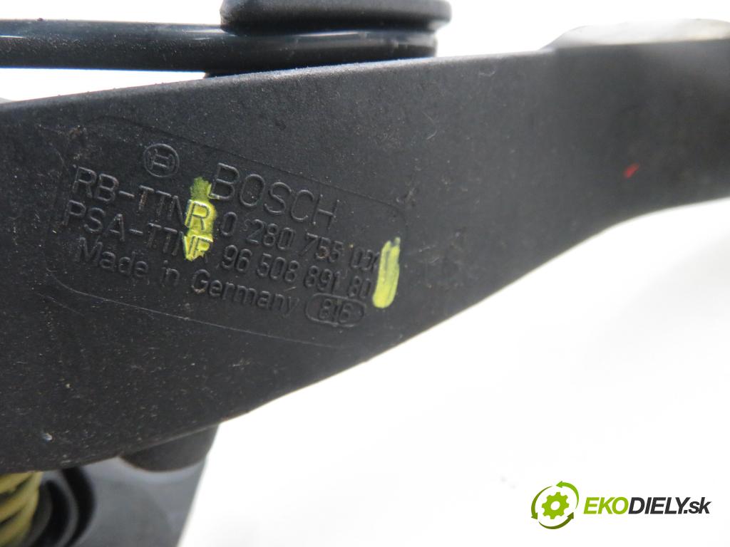 CITROEN C4 I (LC_) HB 2005 80,00 1.6 HDi - 9HY (DV6TED4) 1560,00 Potenciometer plynu 0280755001 ; 9650889180 (Potenciometer plynového pedálu)