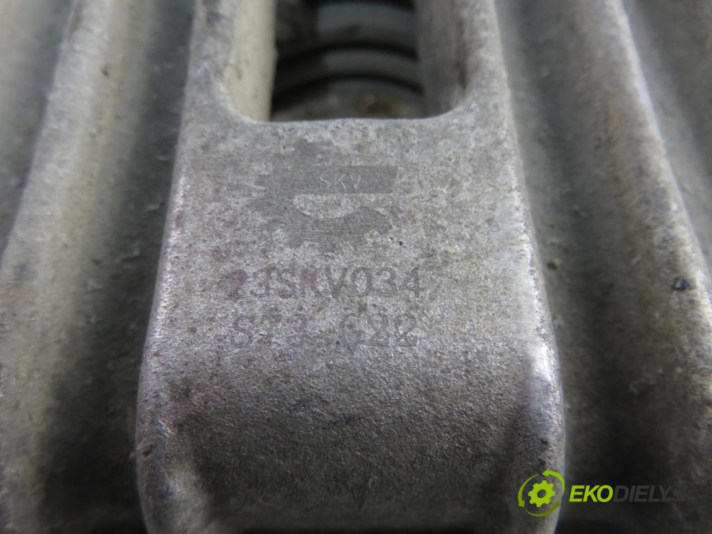 VW BORA (1J2) SEDAN 2002 74,00 1.9 TDI PD 101 - ATD 1896,00 Brzdič strmeň pravé zadné 23SKV034