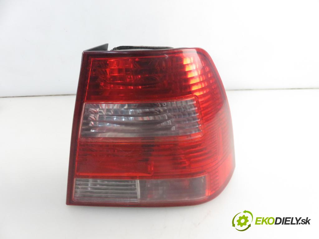 VW BORA (1J2) SEDAN 1999 85,00 2 - APK 1984,00 světlo pravé zadní