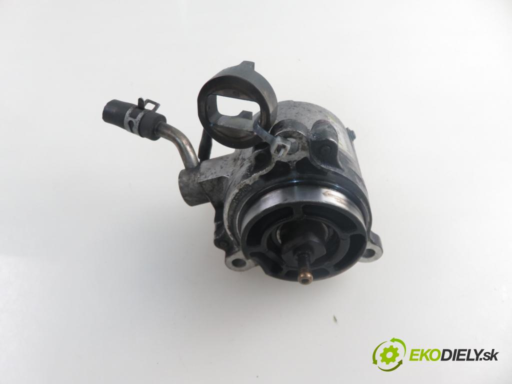 MAZDA 5 (CR19) MINIVAN 2006 105,00 2.0 MZR-CD 143 - RF7J 1998,00 Pumpa vákuová RF7J18G00 ; X2T58173