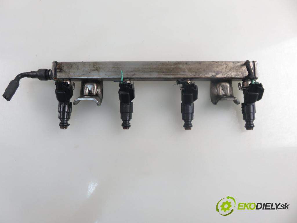 FORD FOCUS II (DA_, HCP) HB 2005 107,00 2.0 Flex 145 - SYDA 1999,00 Lišta vstrekovacia 4M5G9D280DA ; 1S7GGA ; 0280156154 (Vstrekovacia lišta)