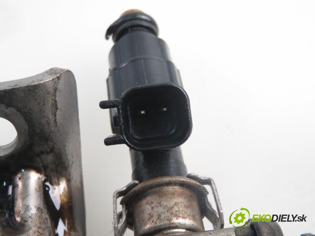 FORD FOCUS II (DA_, HCP) HB 2005 107,00 2.0 Flex 145 - SYDA 1999,00 Lišta vstrekovacia 4M5G9D280DA ; 1S7GGA ; 0280156154 (Vstrekovacia lišta)