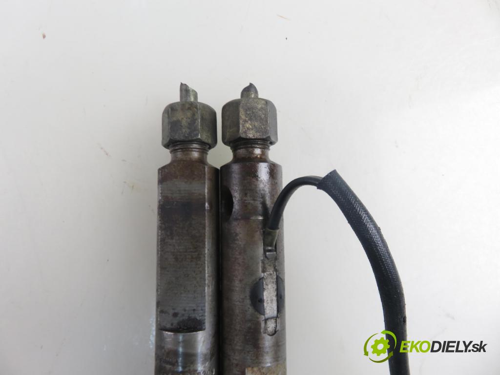 RENAULT CLIO II (BB_, CB_) HB 2001 59,00 1.9 dTi (B/CB0U) - F9Q 780 1870,00 Vstrekovacie ventily 0432193563 ; 8200047506 ; 0432193564 (Vstrekovací ventil)