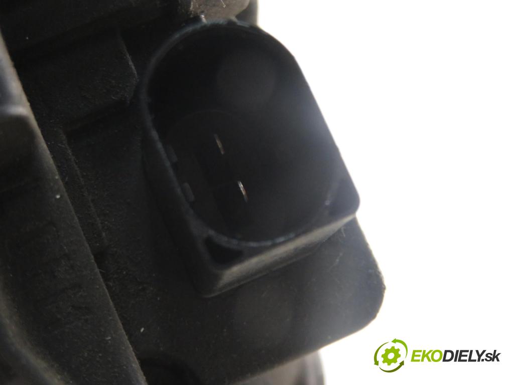 SKODA OCTAVIA I Combi (1U5) KOMBI 2004 74,00 1.9 TDI 4x4 - ATD 1896,00 Alternátor 038903024F ; 0124515121 (Alternátor)