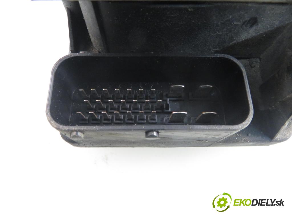 SKODA OCTAVIA I Combi (1U5) KOMBI 2004 74,00 1.9 TDI 4x4 - ATD 1896,00 pumpa ABS 1J0907379AG ; 10094903543 (Pumpa ABS)