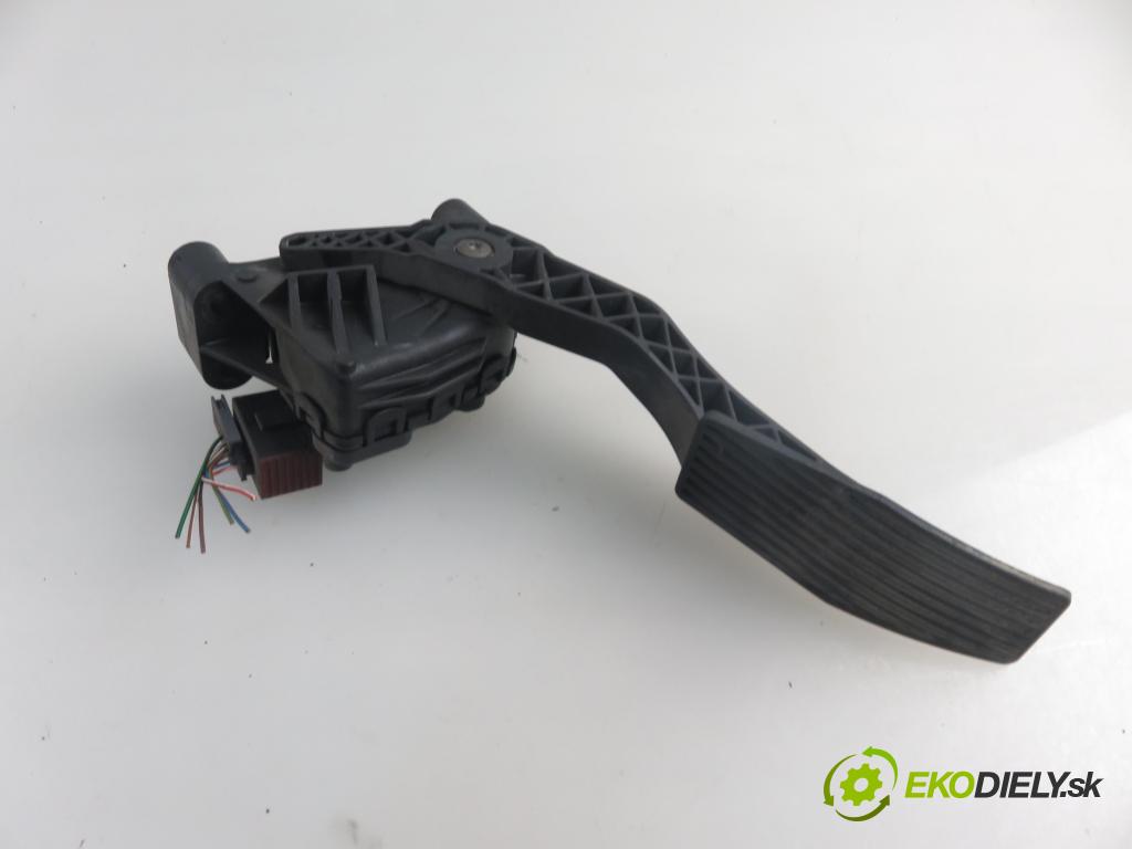 OPEL ASTRA G coupe (F07_) COUPE 2002 92,00 1.8 16V - Z 18 XE 1796,00 Potenciometer plynu 9157998BK ; 6PV00811200 (Potenciometer plynového pedálu)