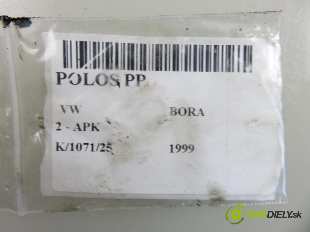 VW BORA (1J2) SEDAN 1999 85,00 2 - APK 1984,00 Poloos PP 