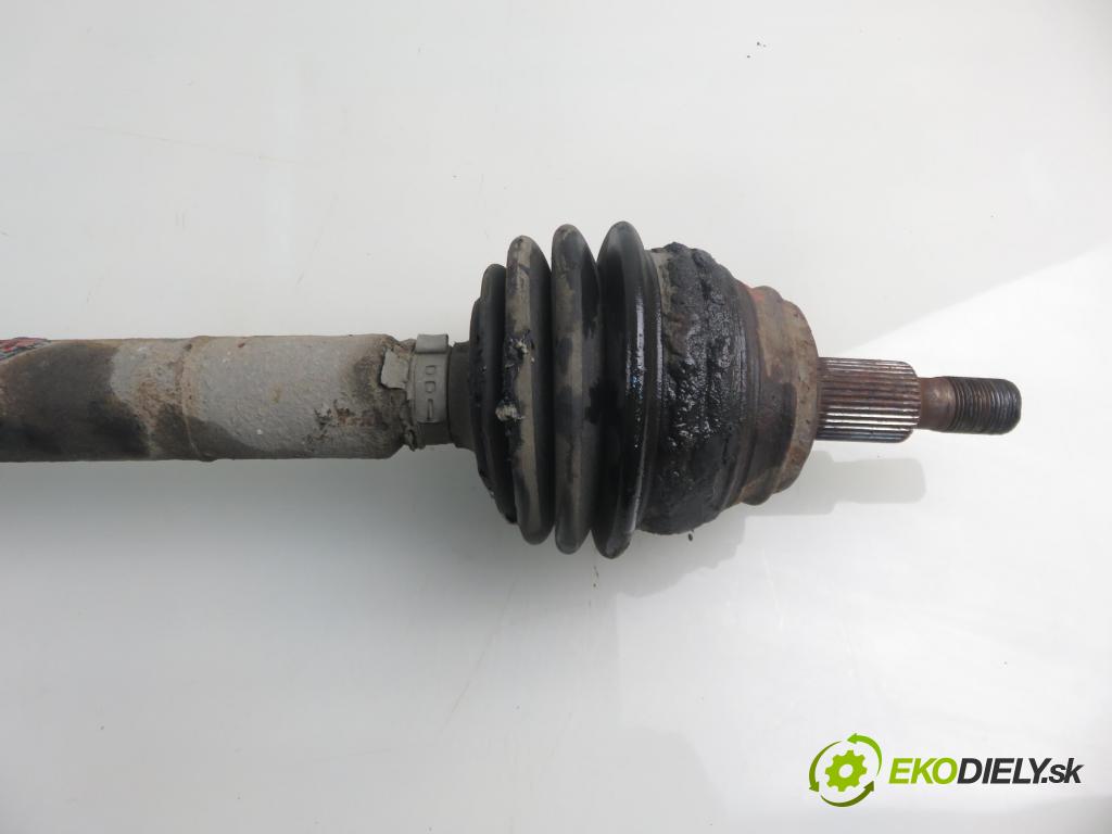 VW BORA (1J2) SEDAN 1999 85,00 2 - APK 1984,00 Poloos PP