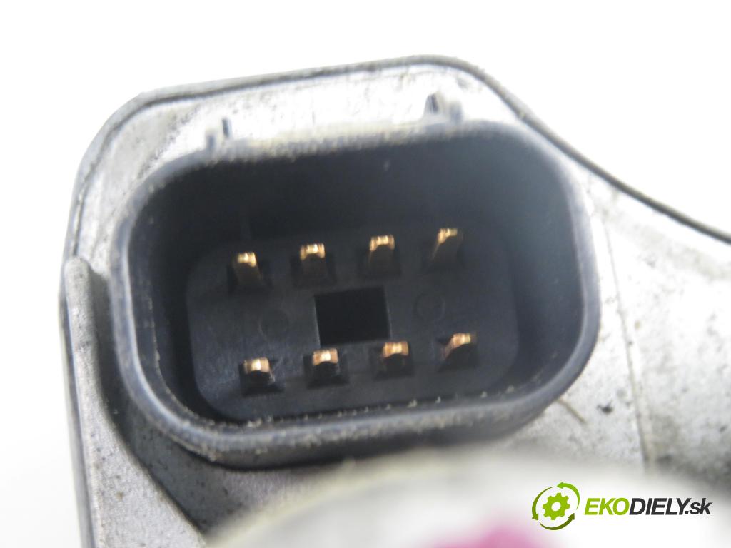 OPEL ZAFIRA A Nadwozie Wielkopojemne (MPV) (T98)  MINIVAN 1999 92,00 1.8 16V 125 - Z 18 XE 1796,00 Škrtiaca klapka 09128518 ; 5WS91703 (Škrtiaca klapka)