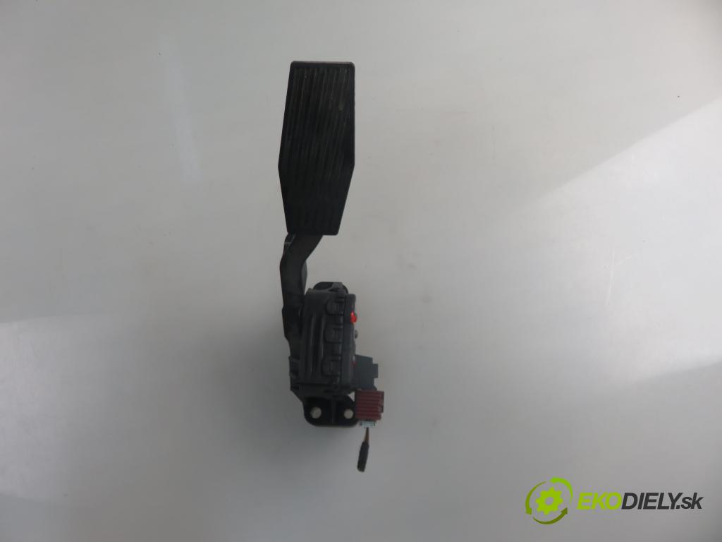 OPEL ASTRA H Kombi (A04) KOMBI 2006 110,00 1.9 CDTI - Z 19 DTH 1910,00 Potenciometer plynu 9157998BK ; 6PV00811200 (Potenciometer plynového pedálu)