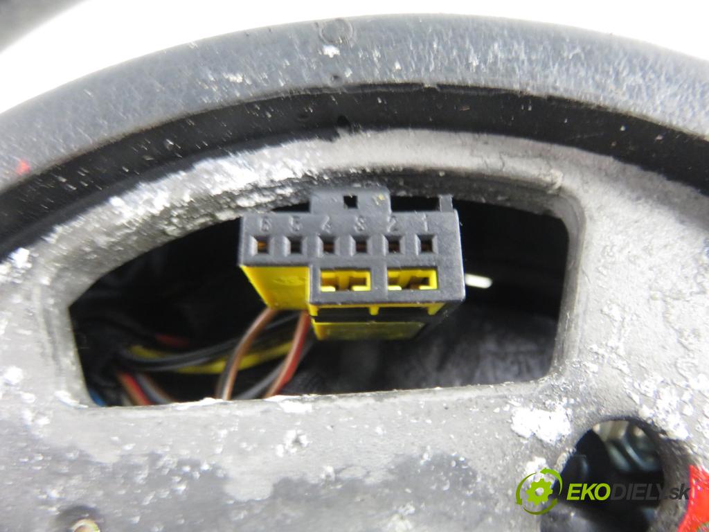 BMW X5 (E53) SUV 2000 210,00 4.4 i - M62 B44 (448S2) 4398,00 Volant (Volant)