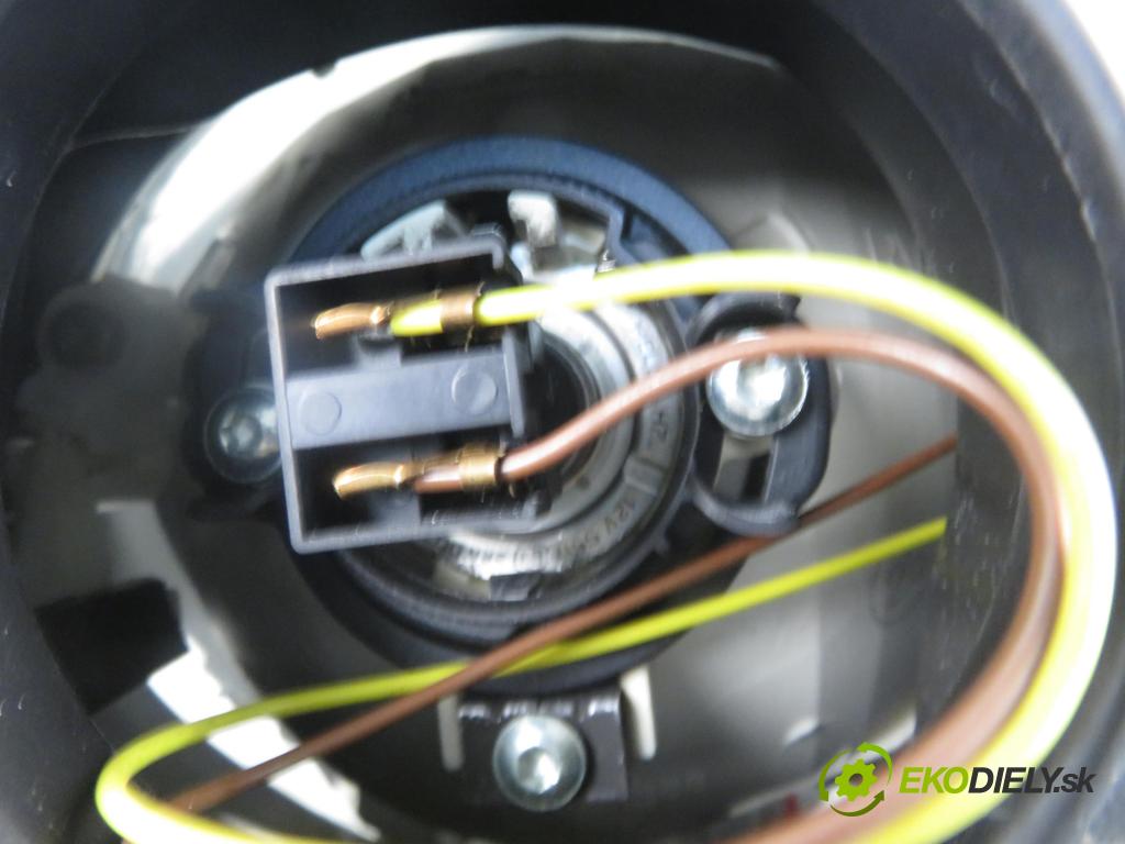 VW POLO (9N_) HB 2002 47,00 1.2 12V 64 - AZQ 1198,00 Svetlo LP 0301190201