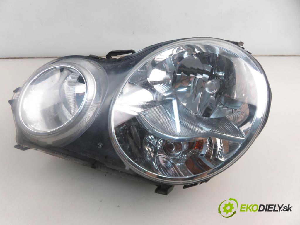 VW POLO (9N_) HB 2002 47,00 1.2 12V 64 - AZQ 1198,00 Svetlo LP 0301190201