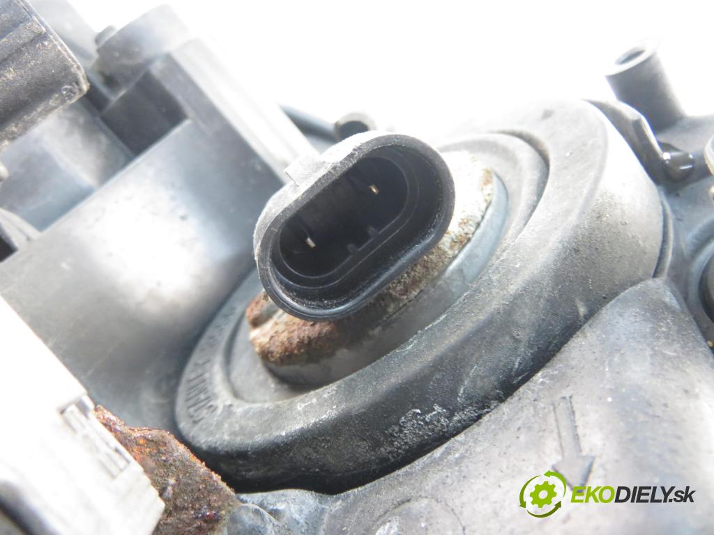 MAZDA 5 (CR19) VAN 2006 105,00 2.0 MZR-CD 143 - RF7J 1998,00 Svetlo LP