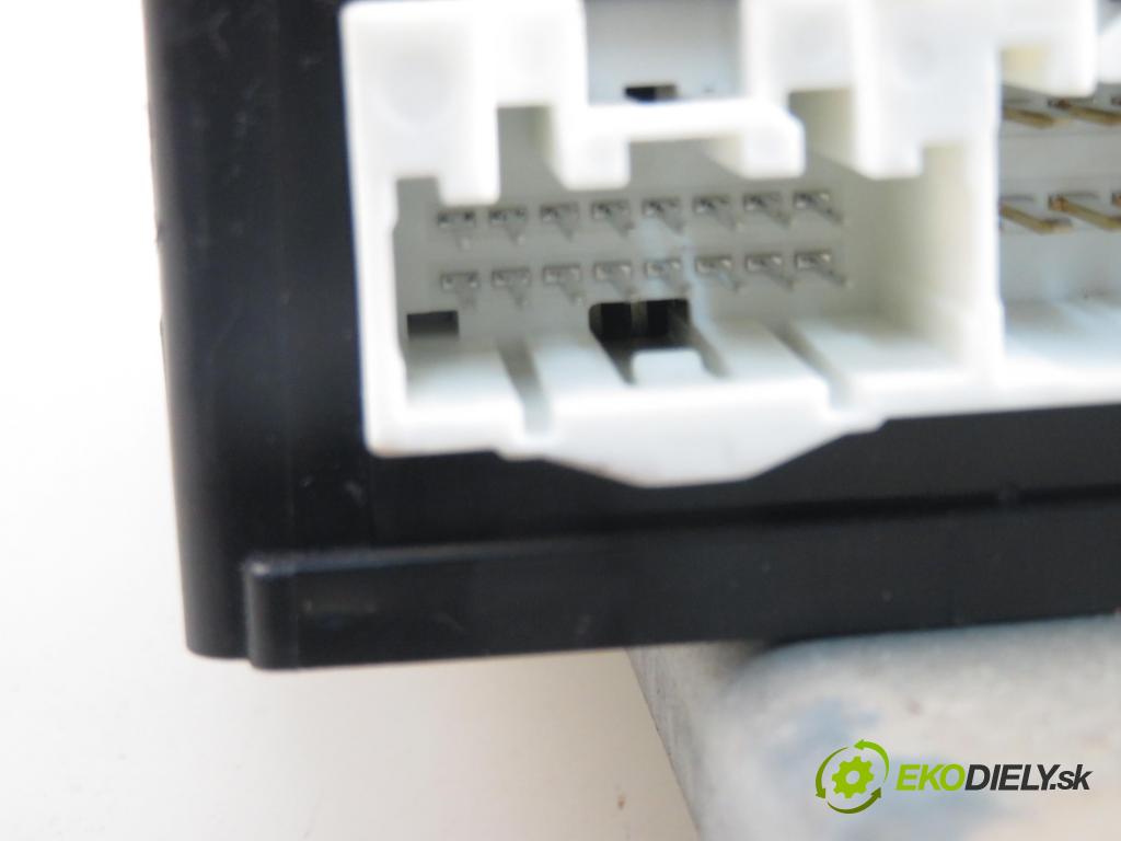 MAZDA 5 (CR19) VAN 2006 105,00 2.0 MZR-CD 143 - RF7J 1998,00 MODUL BSI CC2967560C