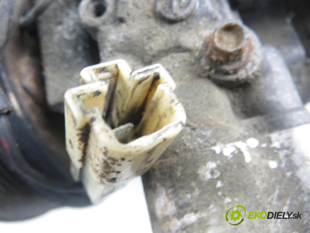 MAZDA 5 (CR19) VAN 2006 105,00 2.0 MZR-CD 143 - RF7J 1998,00 KOMPRESOR: klimatizácie  (Kompresor klimatizácie)