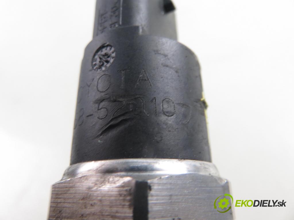 TOYOTA YARIS (_P1_) HB 2004 55,00 1.4 D-4D (NLP10_) - 1ND-TV 1364,00 lišta vstřikovací 2328033010 ; 0445214032 ; 0281002521 (Vstřikovací lišta)