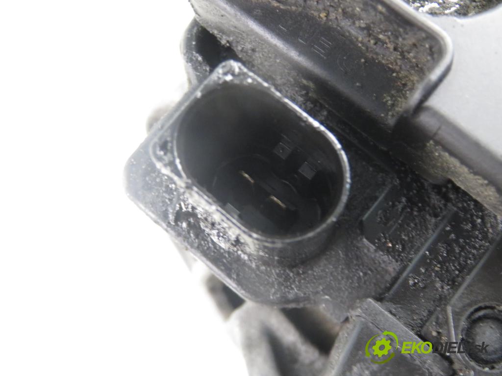 VW PASSAT B5.5 (3B3) SEDAN 2001 110,00 2.5 TDI - AKN 2496,00 Alternátor  (Alternátor)