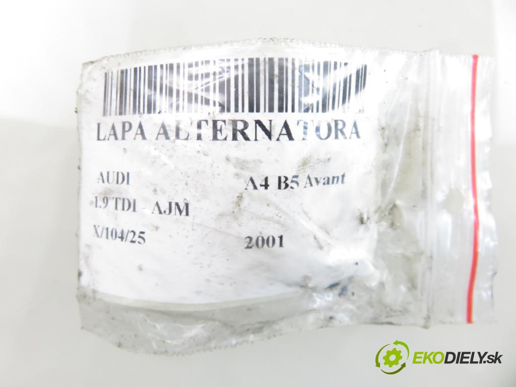 AUDI A4 Avant (8D5, B5) KOMBI 2001 85,00 1.9 TDI - AJM 1896,00 uchycení alternátora 038903143AE