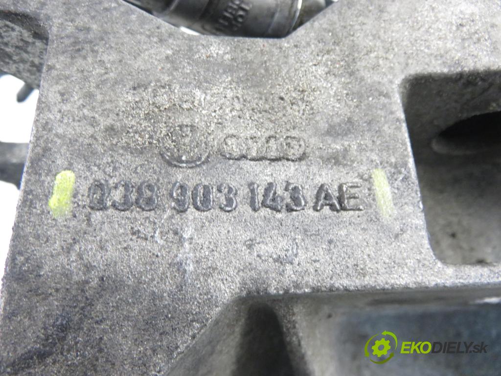 AUDI A4 Avant (8D5, B5) KOMBI 2001 85,00 1.9 TDI - AJM 1896,00 uchycení alternátora 038903143AE