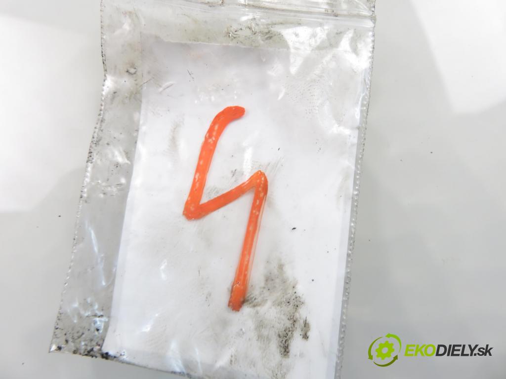 RENAULT SCENIC II (JM0/1_) MINIVAN 2007 0,00 1.9 dCi (JM14) - F9Q 804 1870,00 vstrekovač 8200389369 ; 0445110230 (Vstrekovač paliva)