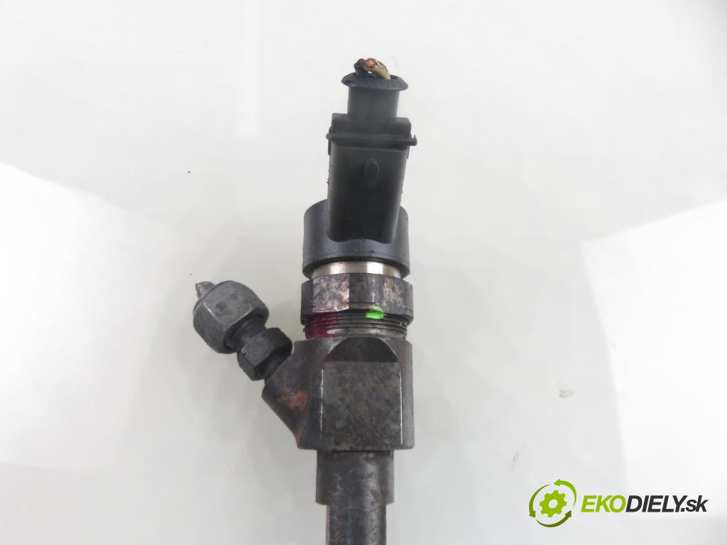 RENAULT SCENIC II (JM0/1_) MINIVAN 2007 0,00 1.9 dCi (JM14) - F9Q 804 1870,00 vstrekovač 8200389369 ; 0445110230 (Vstrekovač paliva)