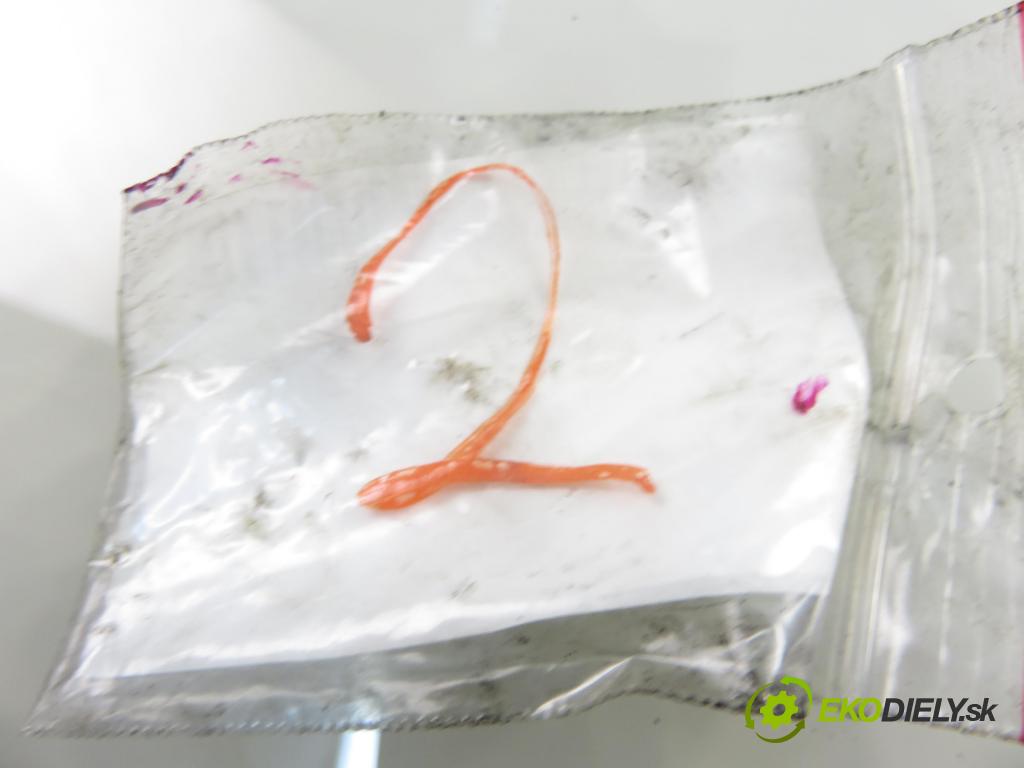 RENAULT SCENIC II (JM0/1_) MINIVAN 2007 0,00 1.9 dCi (JM14) - F9Q 804 1870,00 vstrekovač 8200389369 ; 0445110230 (Vstrekovač paliva)