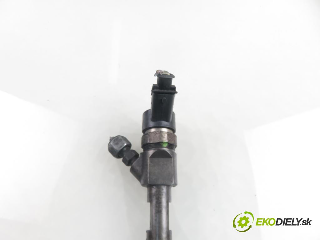 RENAULT SCENIC II (JM0/1_) MINIVAN 2007 0,00 1.9 dCi (JM14) - F9Q 804 1870,00 vstrekovač 8200389369 ; 0445110230 (Vstrekovač paliva)