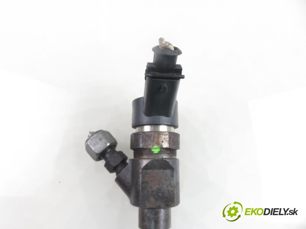 RENAULT SCENIC II (JM0/1_) MINIVAN 2007 0,00 1.9 dCi (JM14) - F9Q 804 1870,00 vstrekovač 8200389369 ; 0445110230 (Vstrekovač paliva)