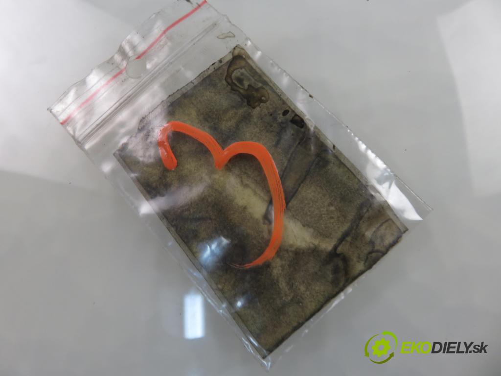 SKODA ROOMSTER (5J) KOMBIVAN 2007 77,00 1.9 TDI - BSW 1896,00 Vstrekovač 038130073AG (Vstrekovač paliva)