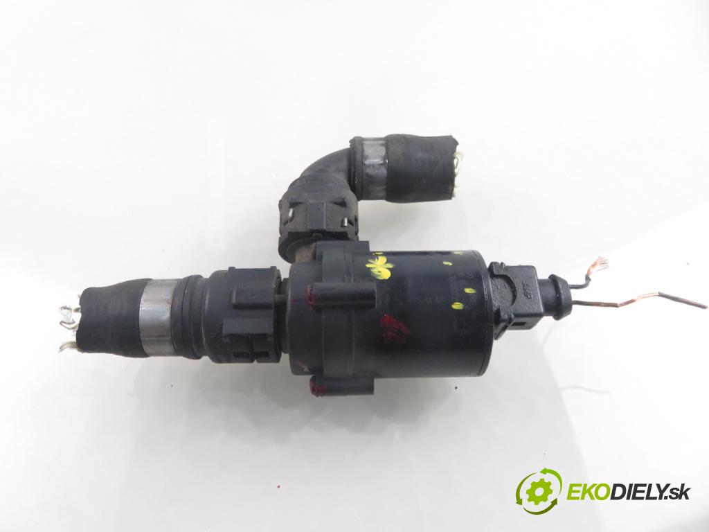 BMW X5 (E53) SUV 2000 210,00 4.4 i - M62 B44 (448S2) 4398,00 Pumpa vody 70207811 ; 6904496 (Vodná pumpa)