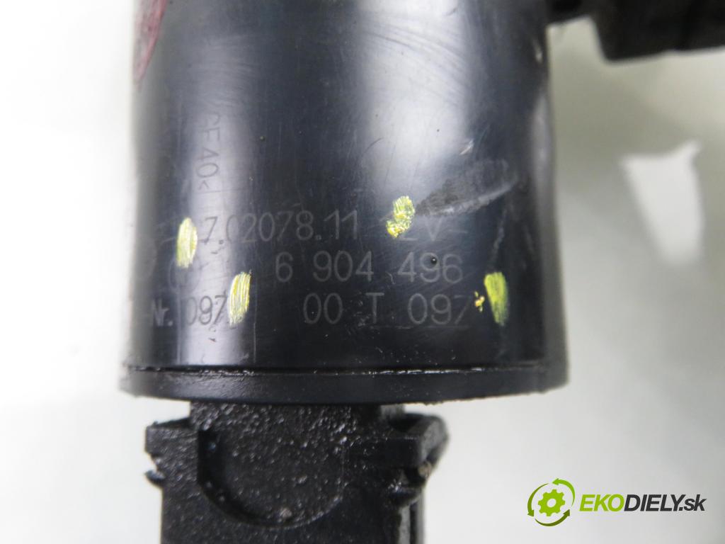 BMW X5 (E53) SUV 2000 210,00 4.4 i - M62 B44 (448S2) 4398,00 Pumpa vody 70207811 ; 6904496 (Vodná pumpa)