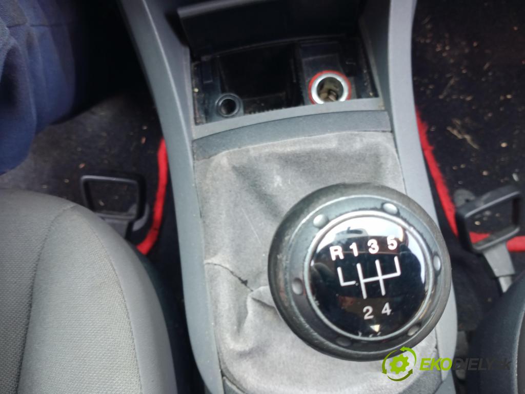SEAT IBIZA III (6L1) HB 2006 74,00 1.9 TDI - AXR 1896,00 převodovka MANUALNA GGU
