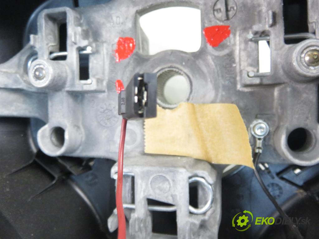 CITROEN C3 II (SC_) HB 2000 50,00 1.0 VTi 68 - ZMZ (EB0) 999,00 Volant 96842235ZD (Volant)